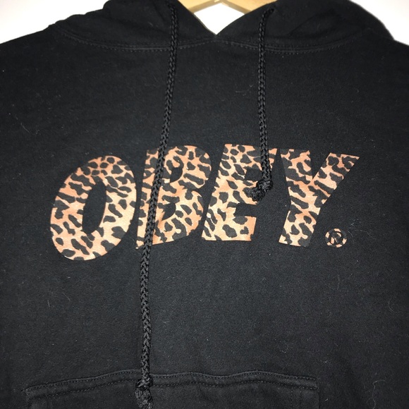 OBEY sweatshirt - Picture 2 of 6